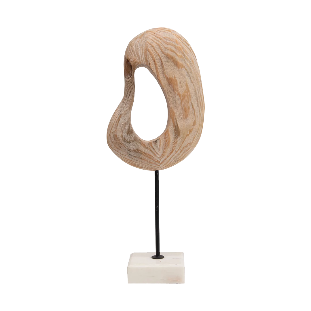 Escultura en madera con pedestal